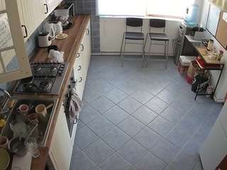 voyeurcam julmodels kitchen 2